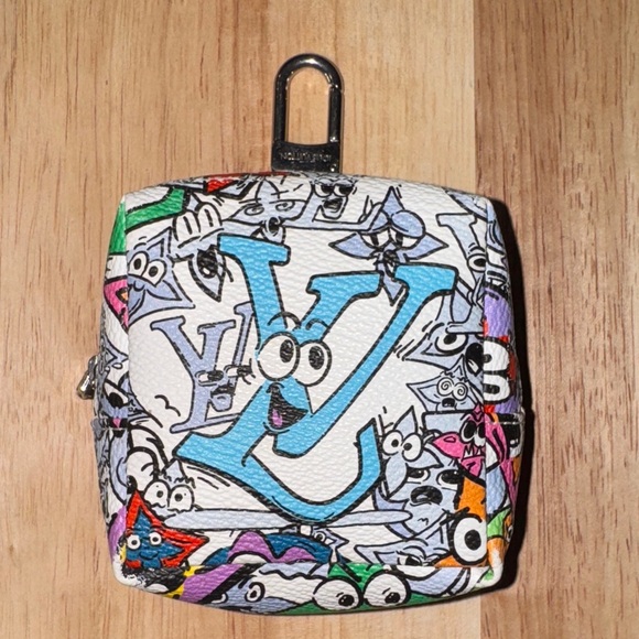 Louis Vuitton comic book purse charm key chain coin purse holder - Picture 1 of 12